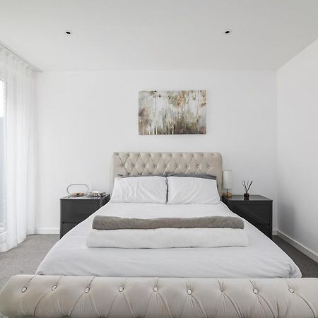 Luxury Spacious Flat With Communal Gardens And Parking Лондон Екстер'єр фото