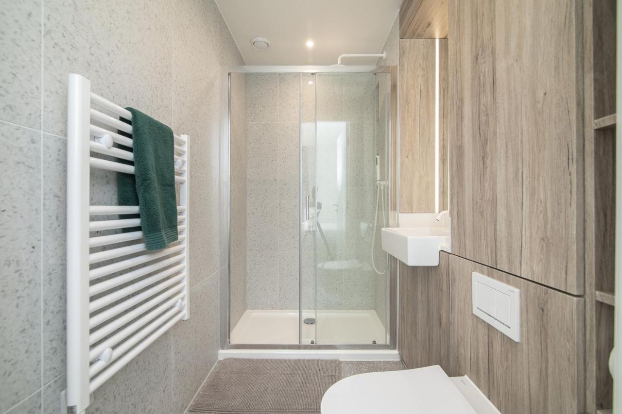 Luxury Spacious Flat With Communal Gardens And Parking Лондон Екстер'єр фото